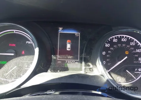 2020 Toyota Camry Le Hybrid z USA, uszkodzony, nr VIN 4T1C31AK3LU012193